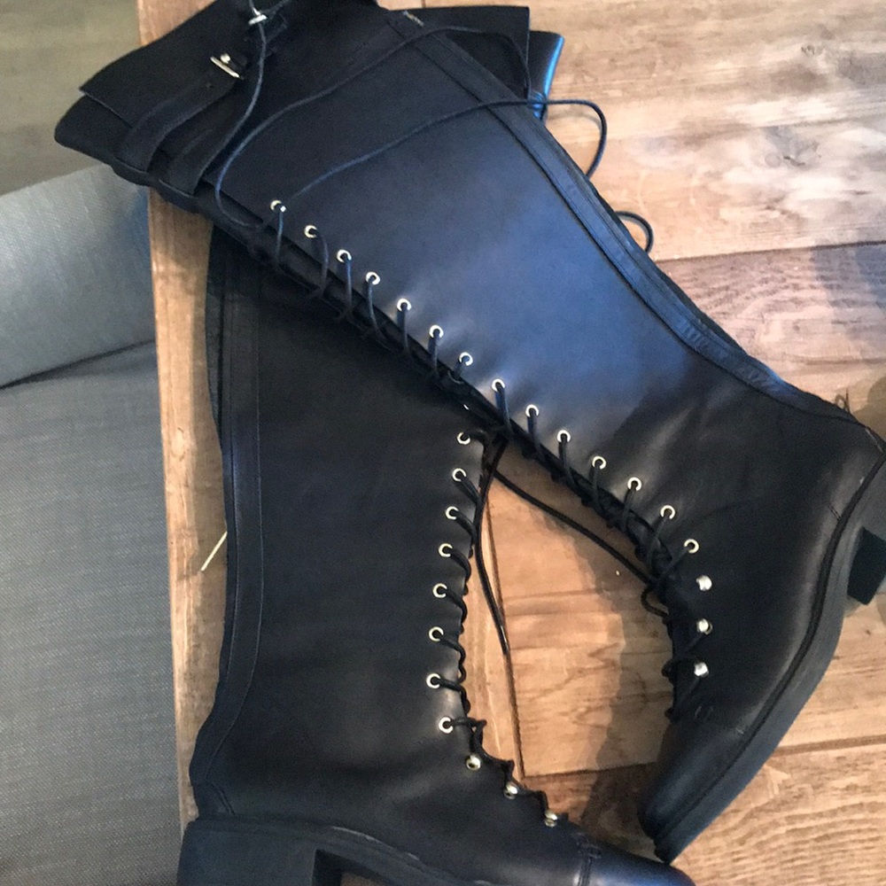 Joie brand new lace up boots - never worn!